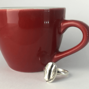 anillo de plata de un grano de cafe coffee ring mycoffeebox joyeria artesanal